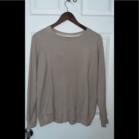 Womens sweater - Picture 1 of 1
